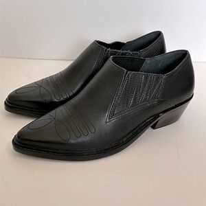 Gianni Bini "LETS-DANCE"  ANKLE BOOTS SIZE 6M BLACK